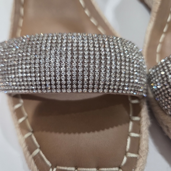 Steve Madden Beige and Glittering Silver Platform Sandals - Picture 7 of 10